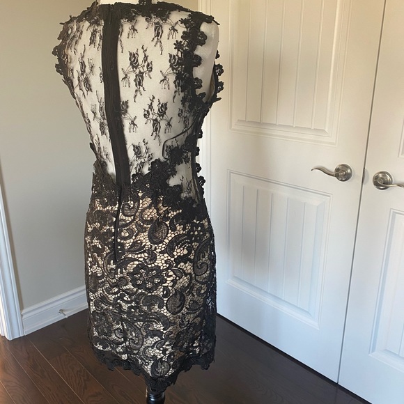 *SOLD* Lace dress gorgeous on. - Picture 2 of 4